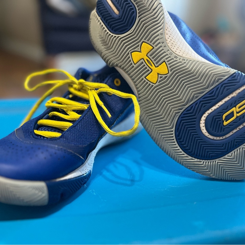 Under Armour Kids Sneakers in Blue and Yellow